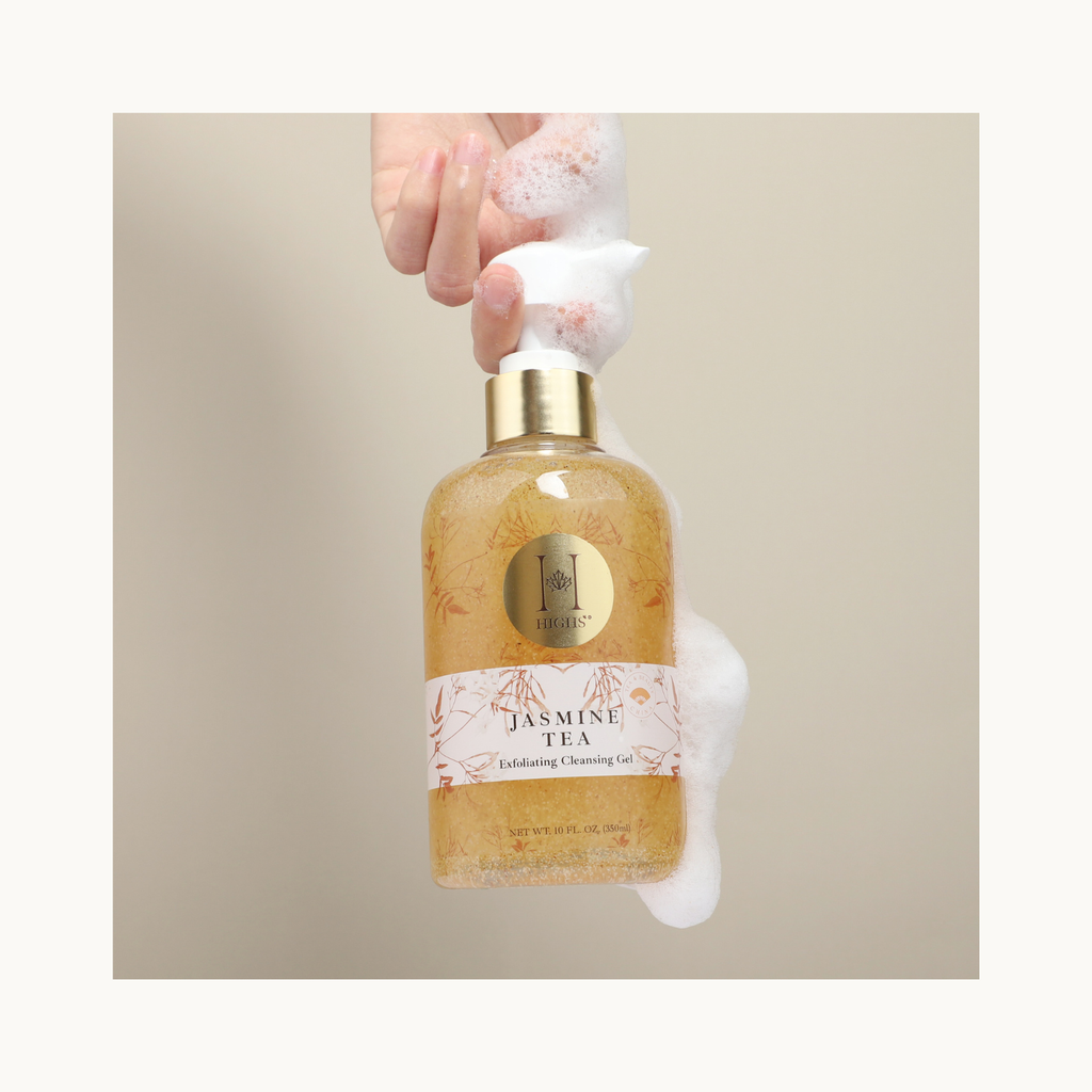 Foamy texture of HIGHS Jasmine Tea Exfoliating Cleansing Gel shown on hand, demonstrating rich lather and deep cleansing effect.