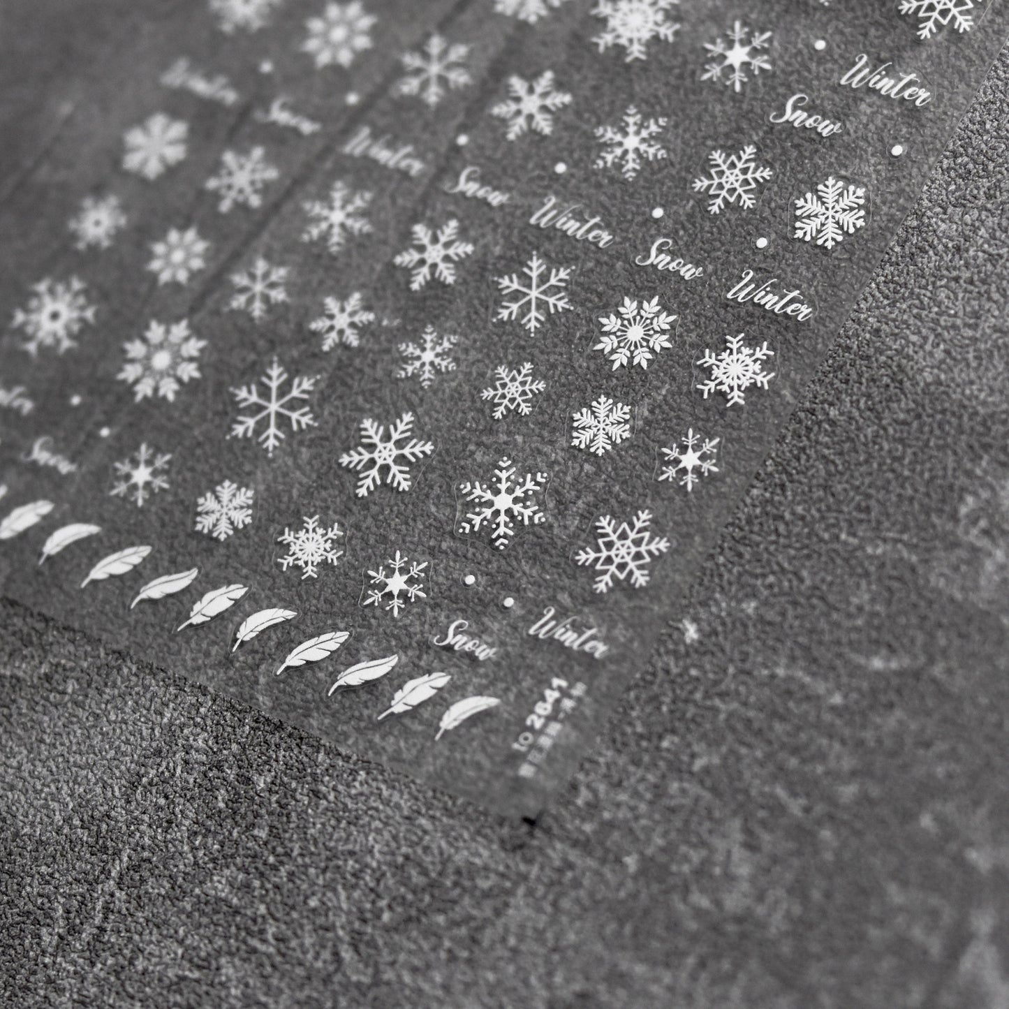 TOMONI White Snowflake