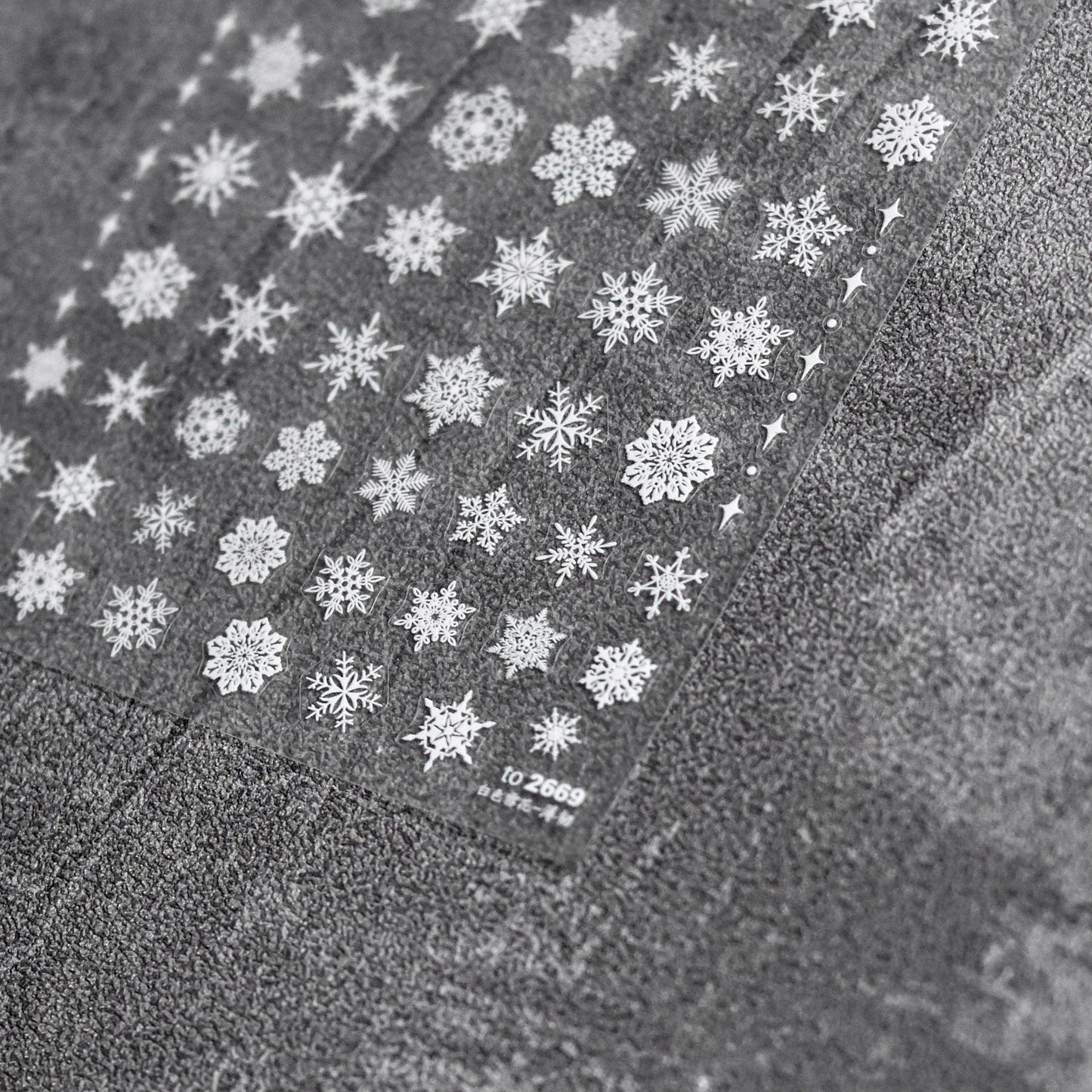 TOMONI White Snowflake