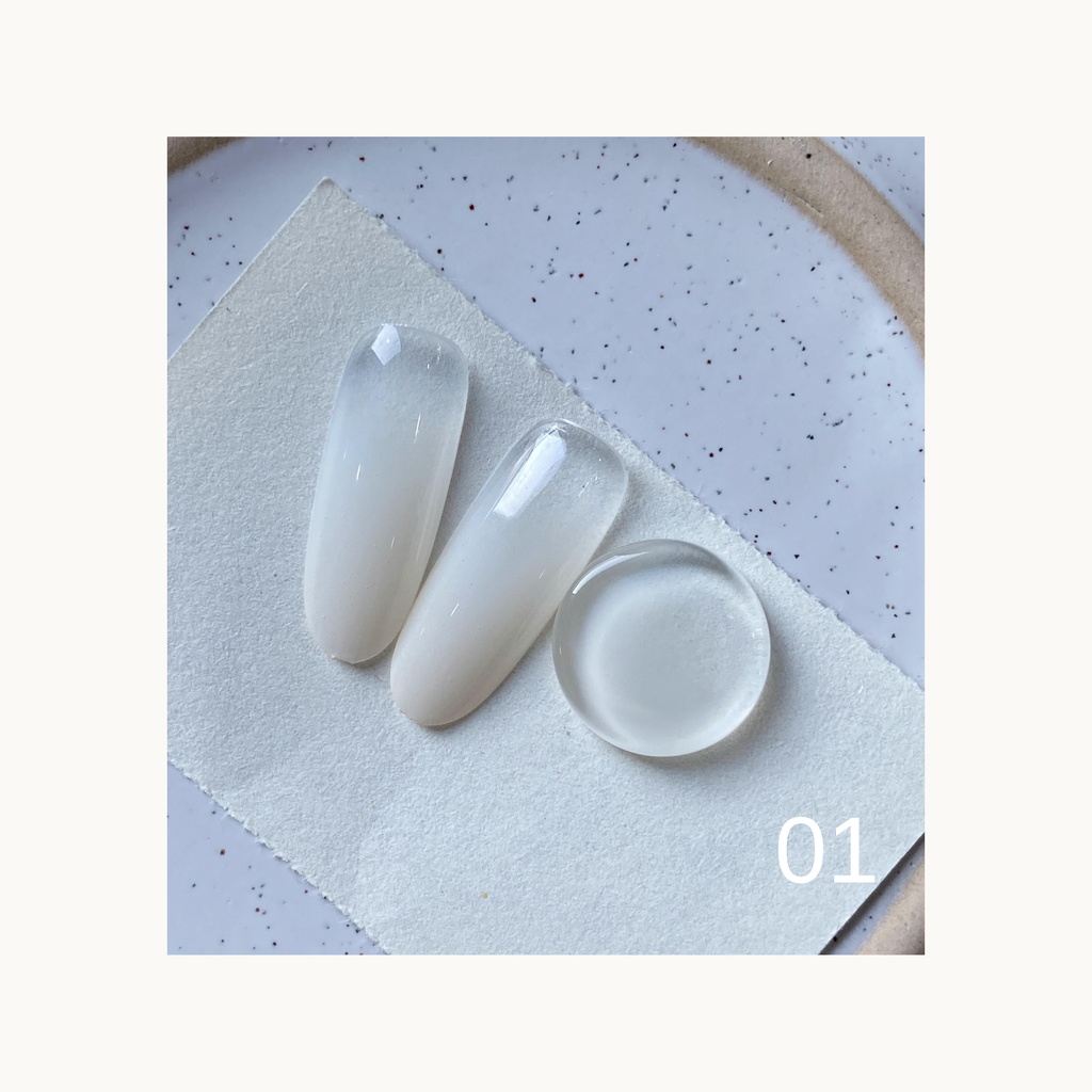 Milky white gradient solid gel swatch from QINGYOU Cube Master Palette
