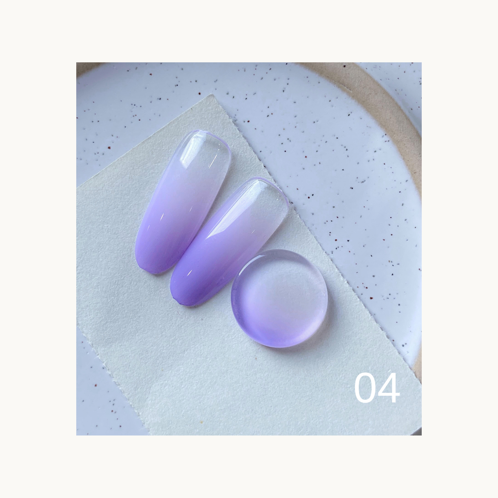 Lavender-purple gradient solid gel swatch from QINGYOU Cube Master Palette