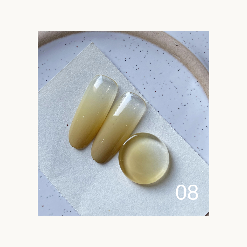 Cream yellow warm gradient solid gel swatch from QINGYOU Cube Master Palette