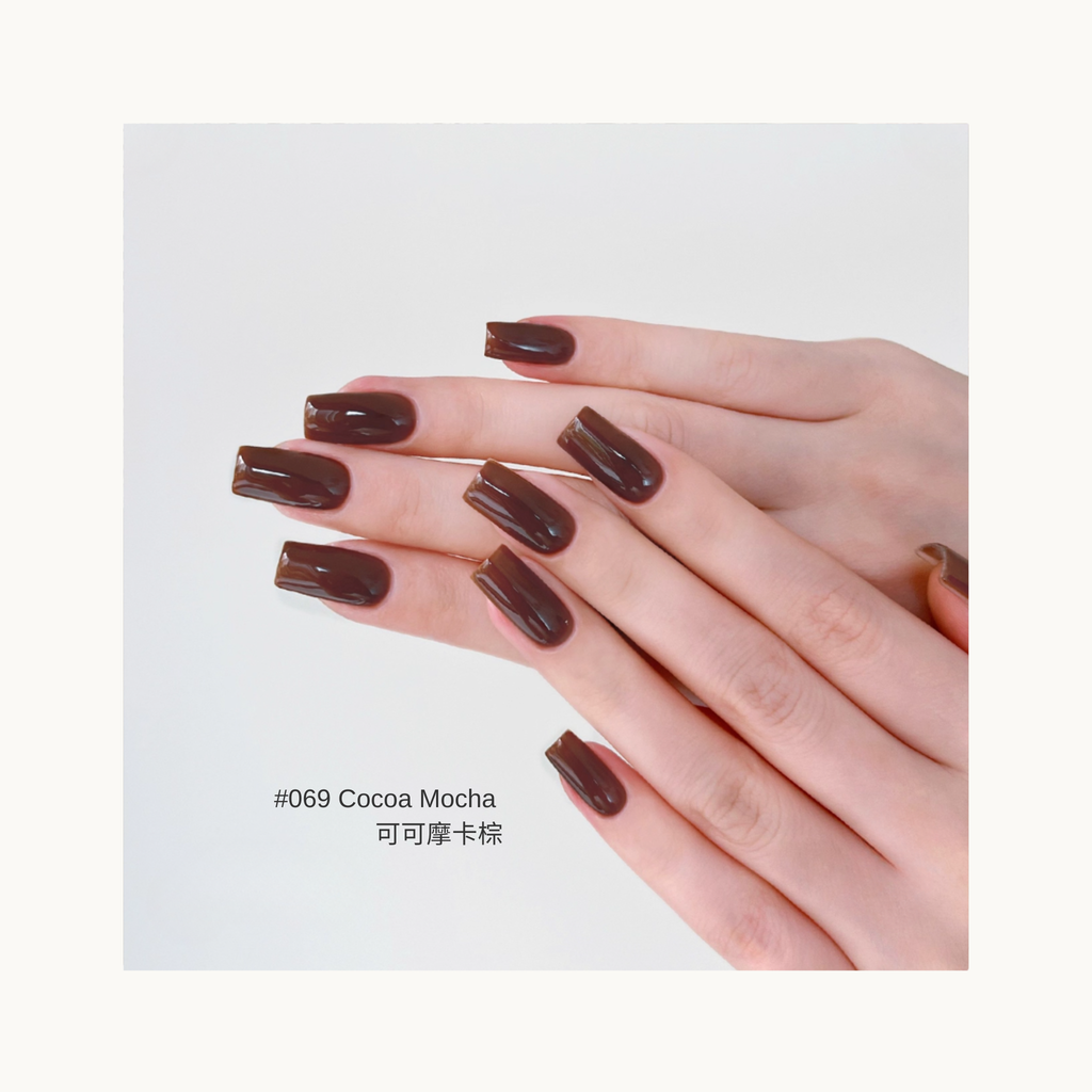 MODING M069 Cocoa Mocha gel polish — smooth mocha-brown manicure
