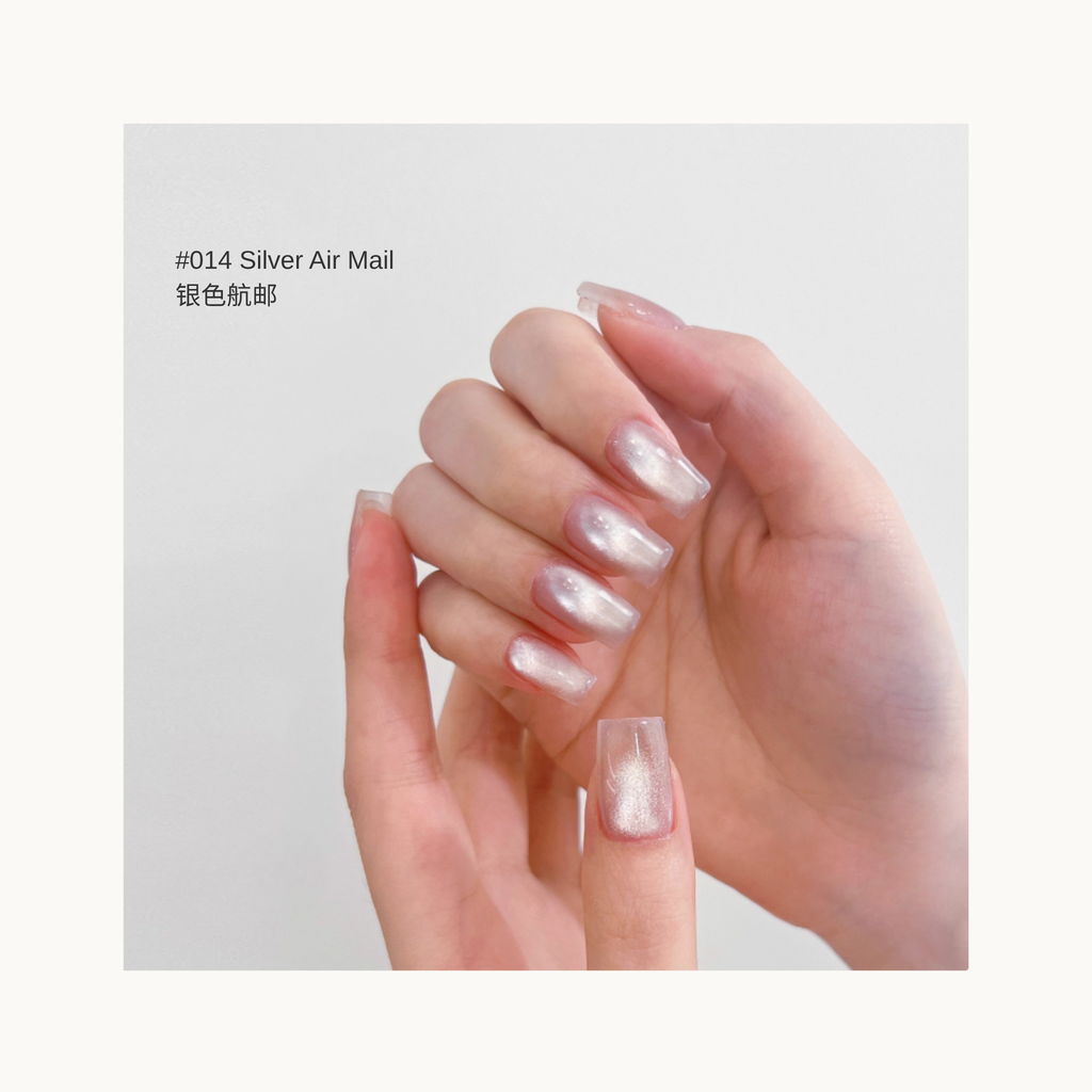 Silver shimmer gel polish with translucent base – MODING 014 Silver Air Mail