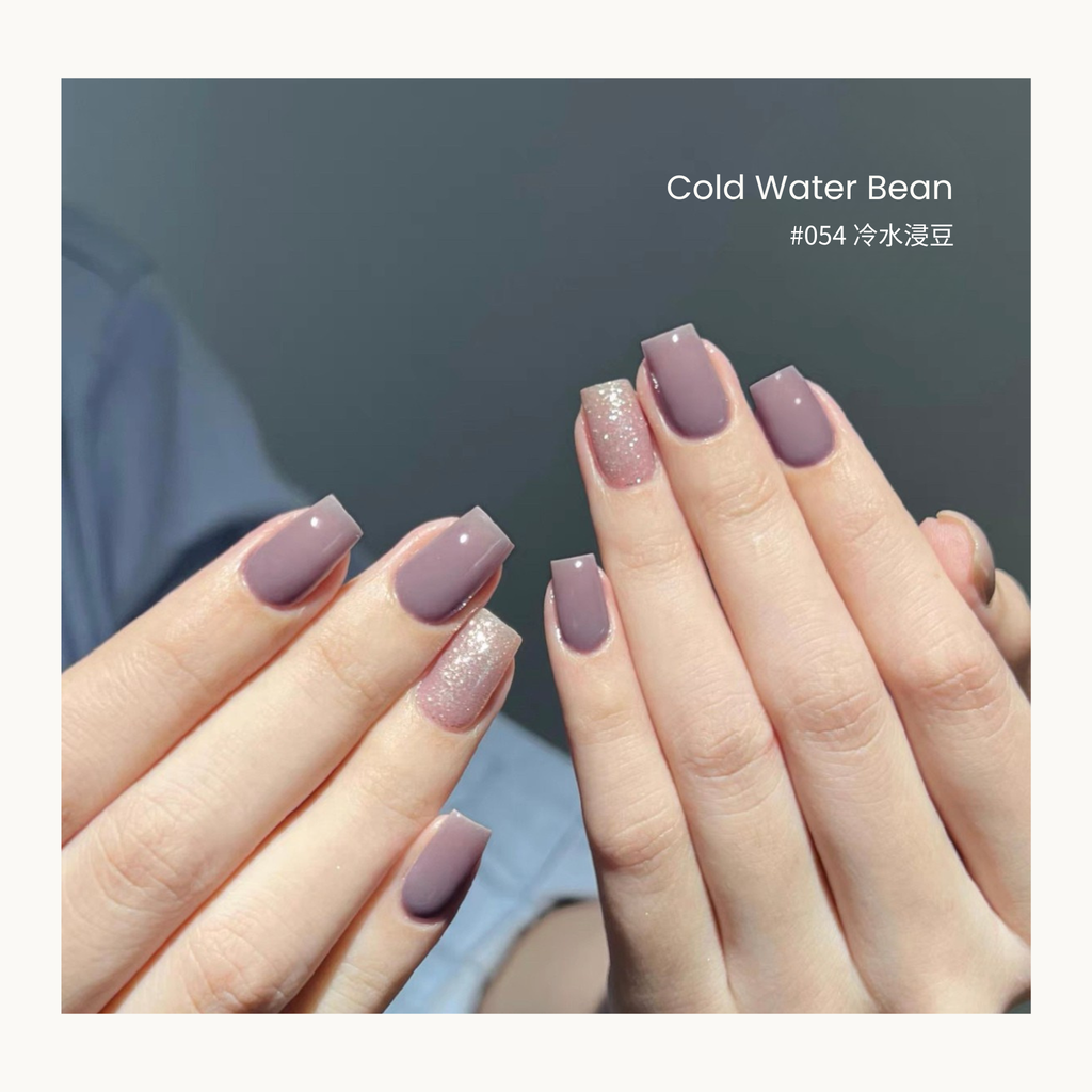 0-additive formula MODING “WU 無” Series Azure Bamboo Hills Bottle Gel #054 Cold Water Bean 冷水浸豆, gray-blue shade with soft creamy undertone, elegant and understated.