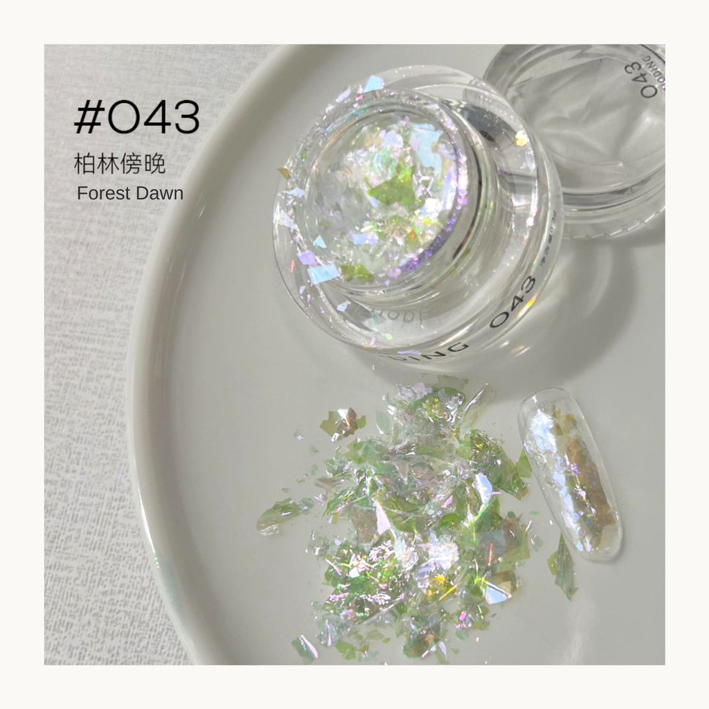 MODING Glowdream nail art effect powder including chrome, aurora, opal and foil textures.
