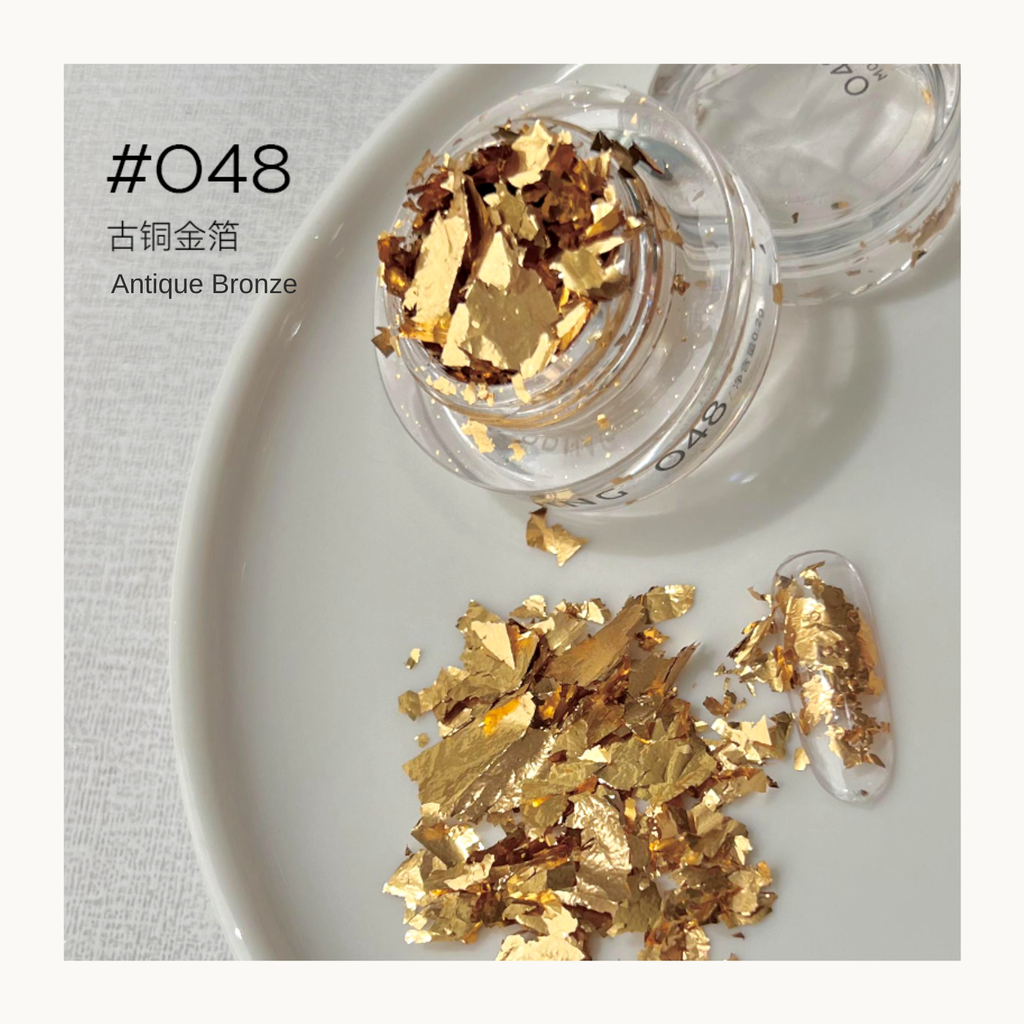 MODING Glowdream nail art effect powder including chrome, aurora, opal and foil textures.
