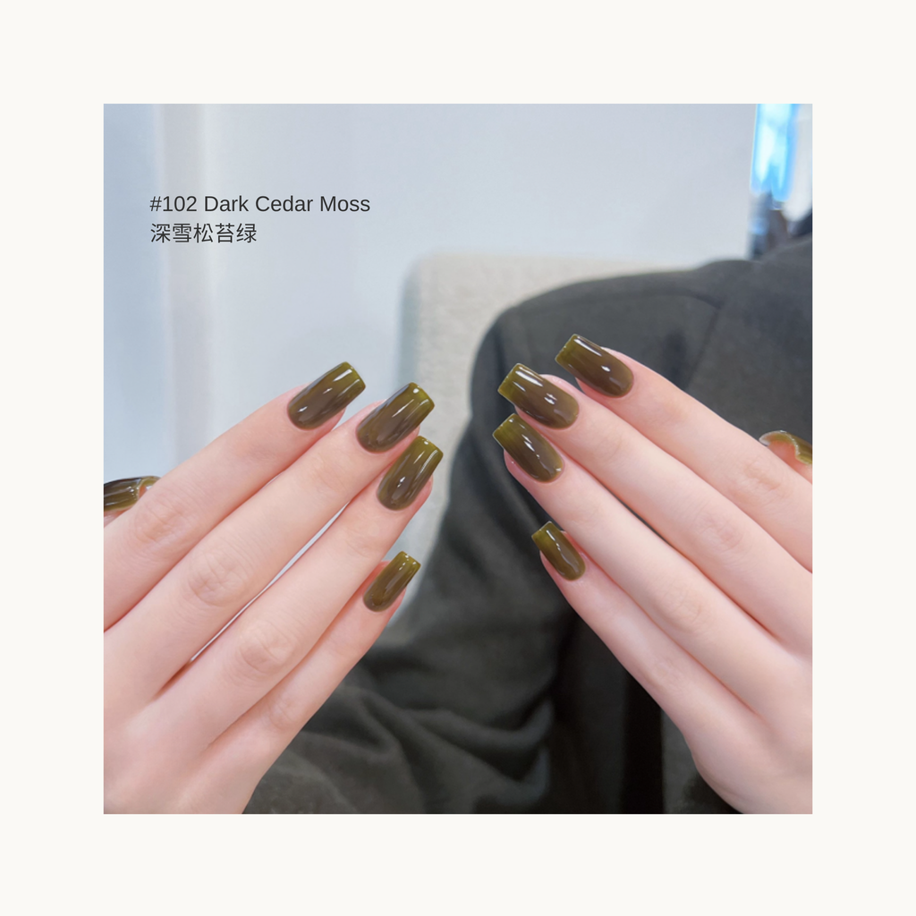 MODING M102 Dark Cedar Moss deep forest green gel polish swatch