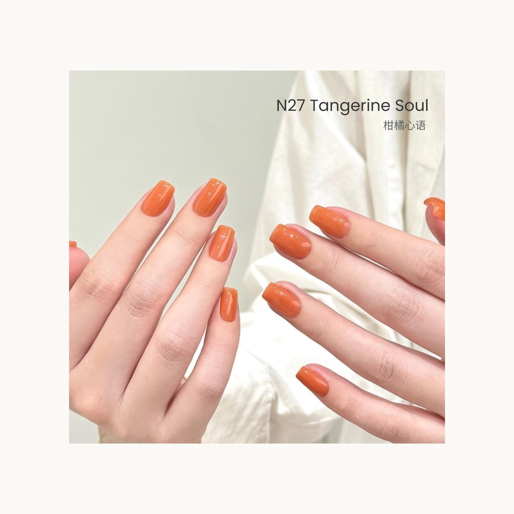 The HEMA-free,TPO-free,and TMPTA-free gel brand Moding South of France Vacation Collection Cool pastel blue and green nail gel shades from Moding French Collection.