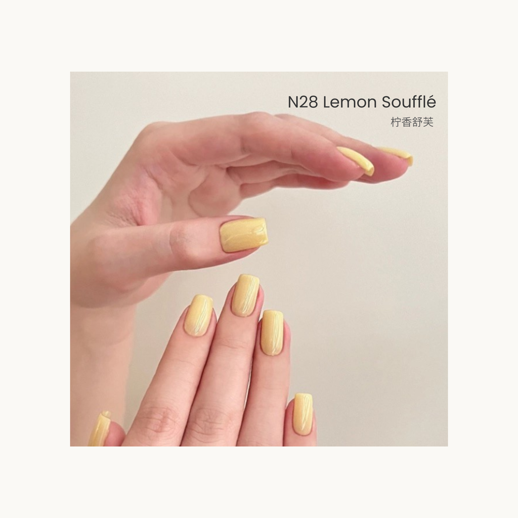 The HEMA-free,TPO-free,and TMPTA-free gel brand Moding South of France Vacation Collection Cool pastel blue and green nail gel shades from Moding French Collection.