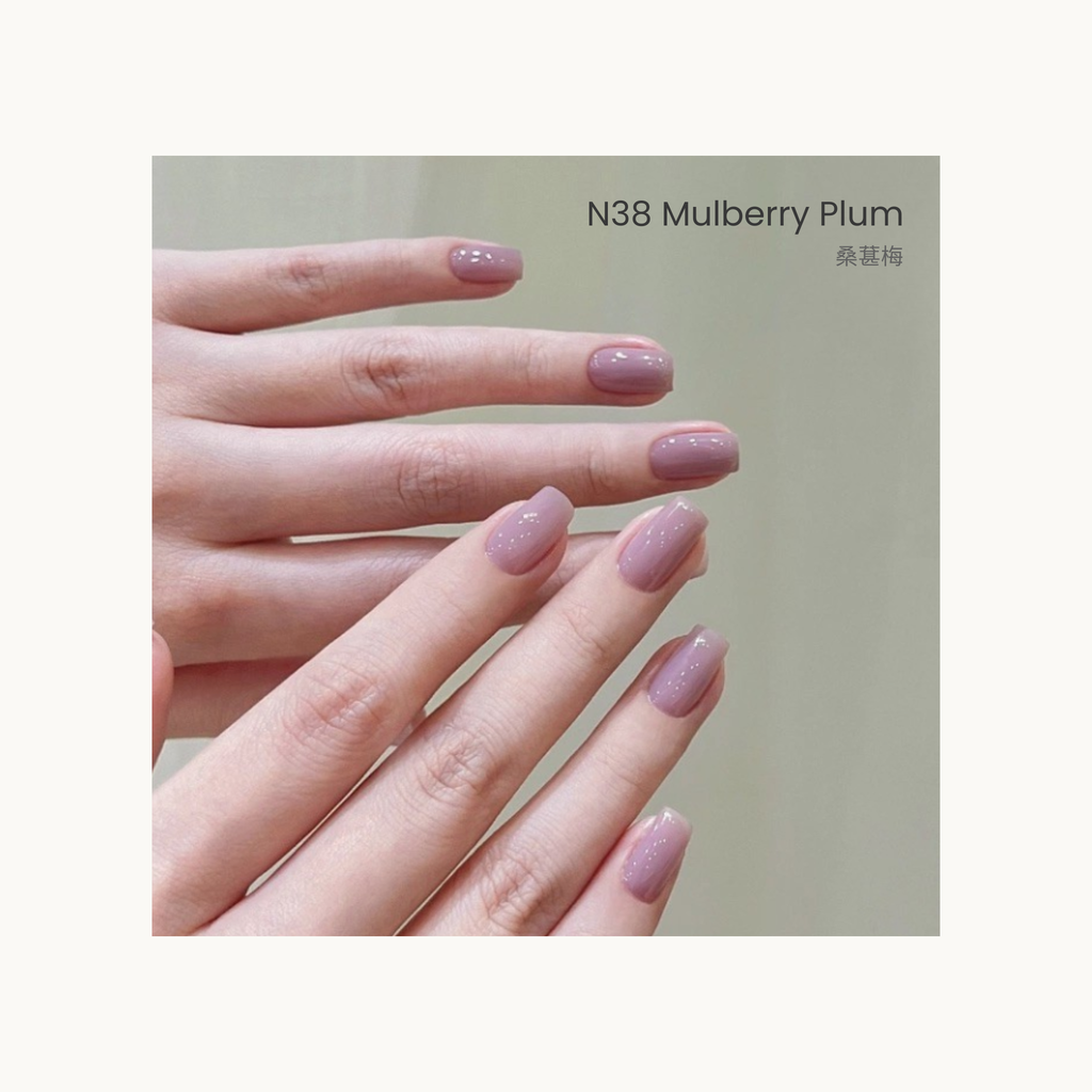 The HEMA-free,TPO-free,and TMPTA-free gel brand Moding South of France Vacation Collection Cool pastel blue and green nail gel shades from Moding French Collection.