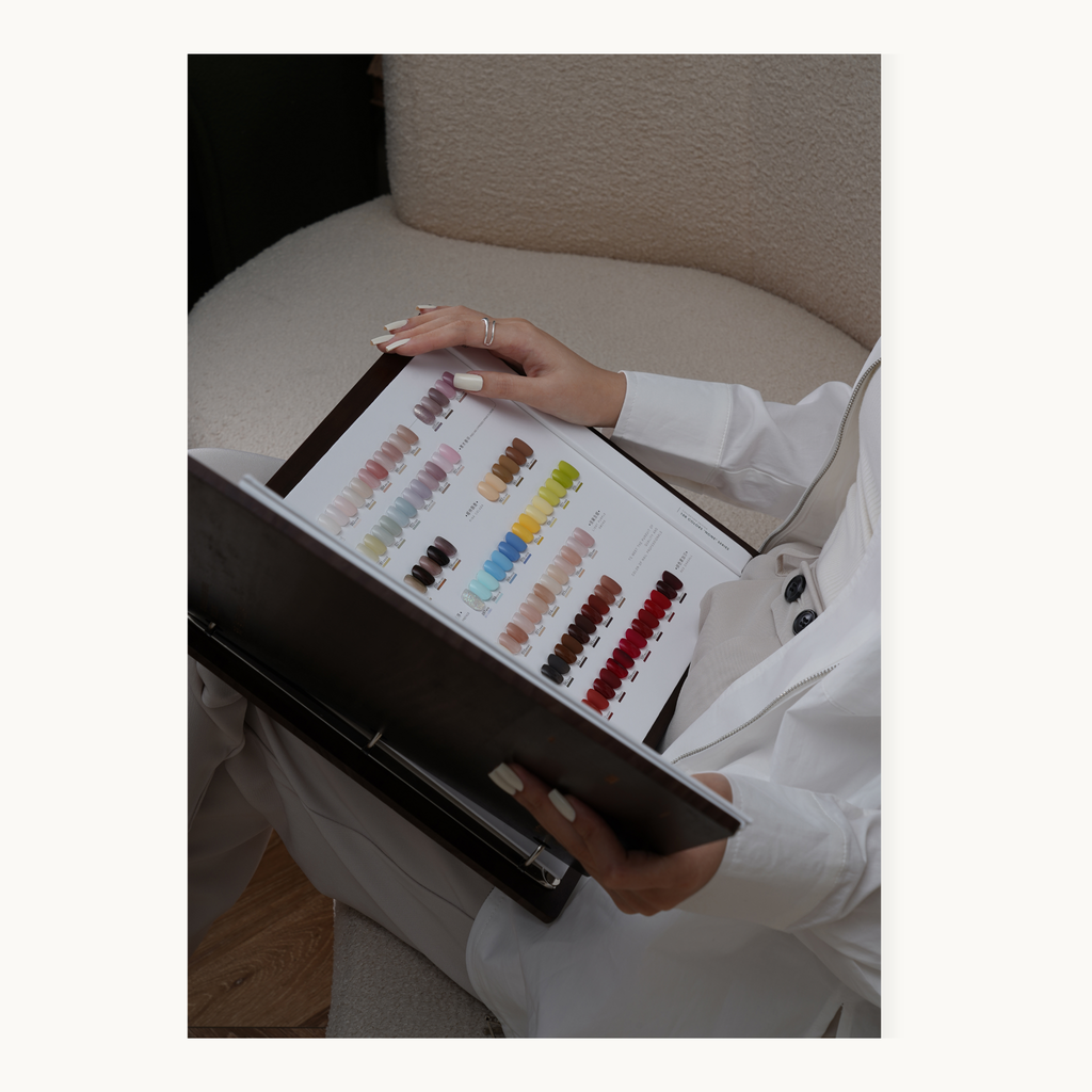 moding wu serise color swatch is very popular in all salon, fancy and useful! a big helper to increase salon sales.