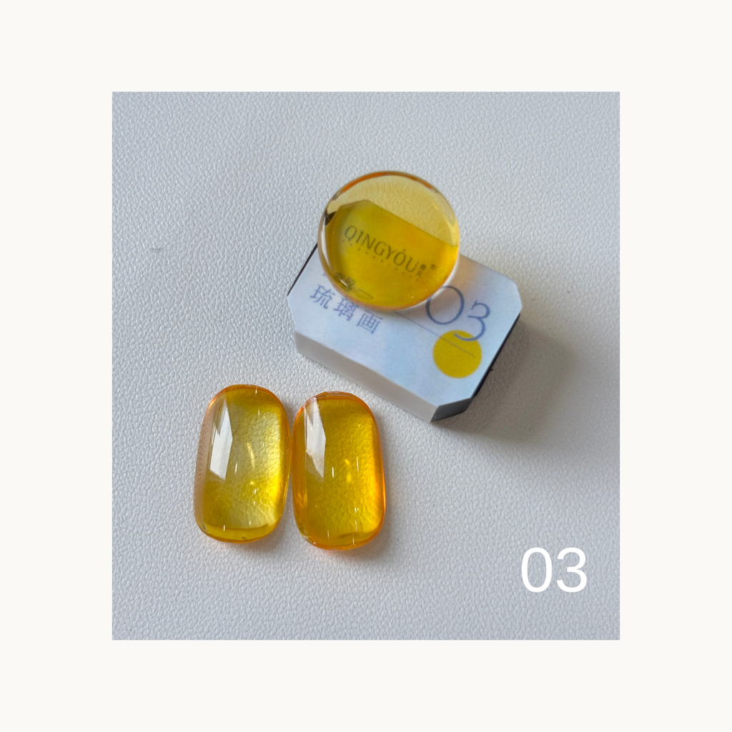 QINGYOU Cube Glass Jelly Painting Gel 03 Yellow translucent glass-effect color swatch with cube and nail tips
