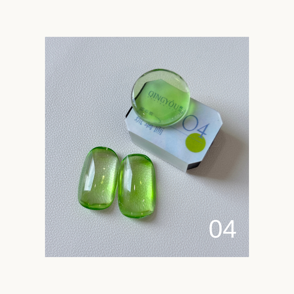 QINGYOU Cube Glass Jelly Painting Gel 04 Green translucent glass-effect color swatch with cube and nail tips